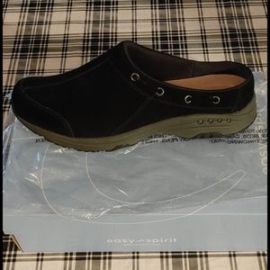Brand New Easy Spirit Shoes, Size 9.5